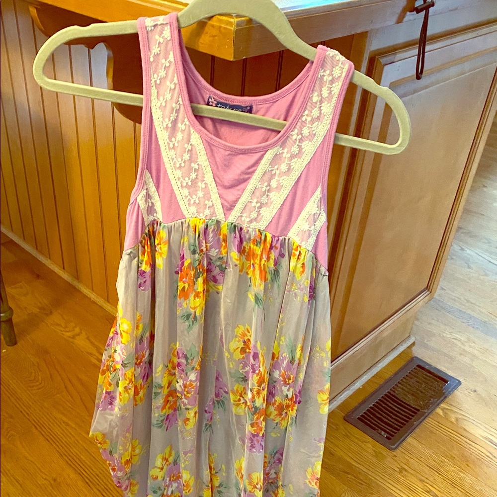 Girls dress EUC size 16 purple floral